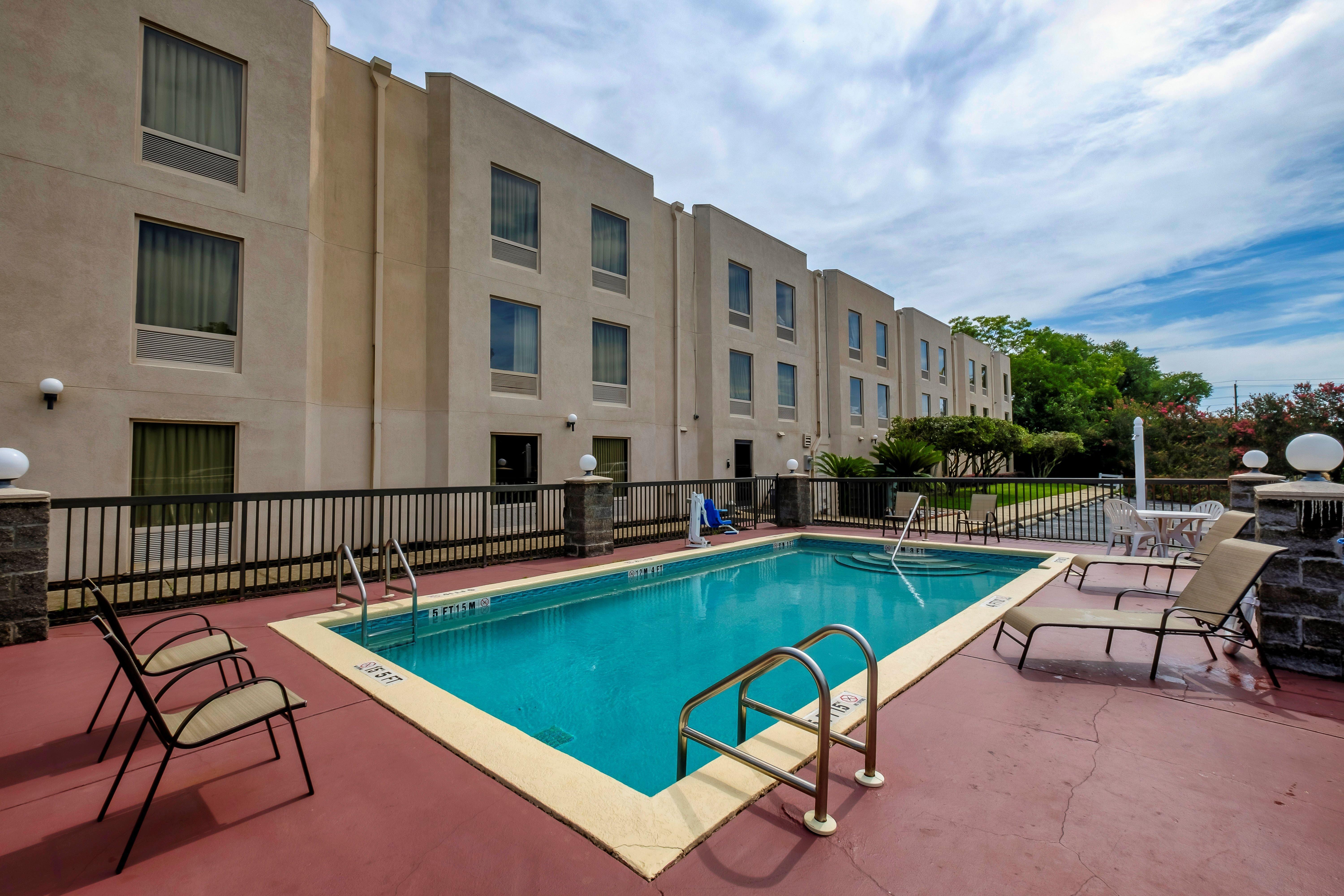 Red Roof Inn Pensacola Fairgrounds מראה חיצוני תמונה