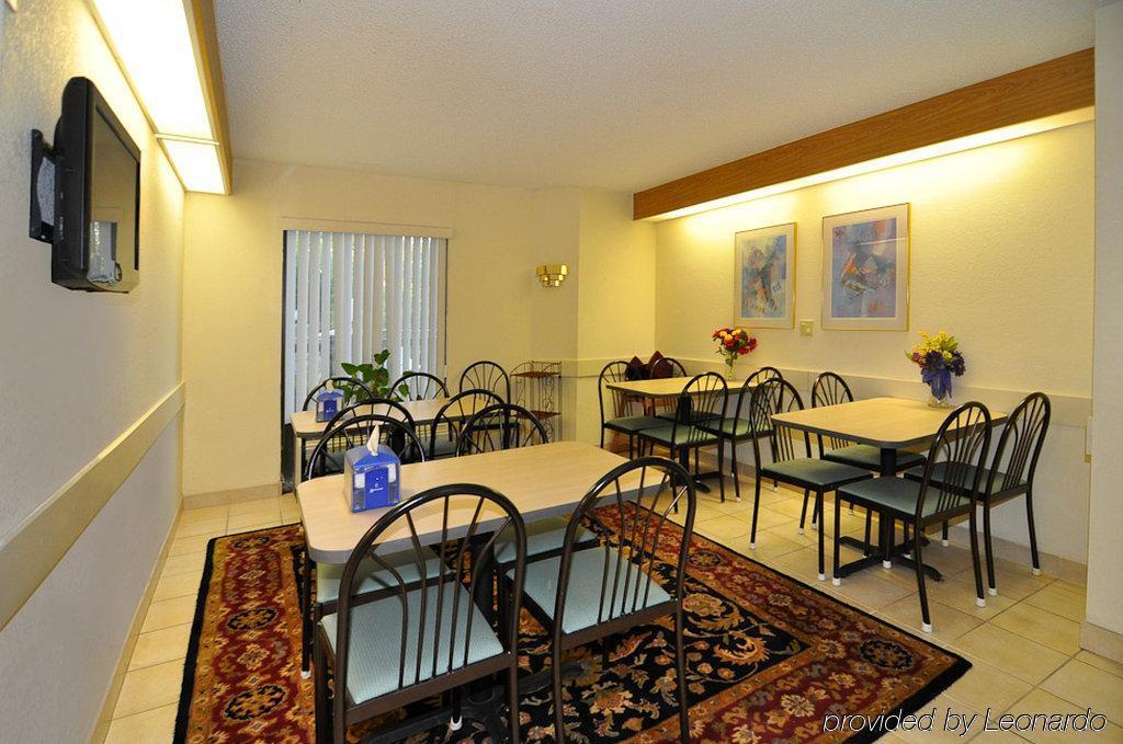 Red Roof Inn Pensacola Fairgrounds מסעדה תמונה